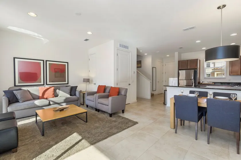 2 BD/ 2.5 BA/ Regal Oaks (2604 RL) - Image 1