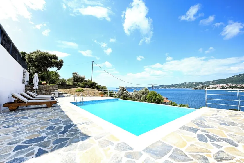 Villa With Private Pool in Front of the Sea - 20 meters from the sea. - Image 1