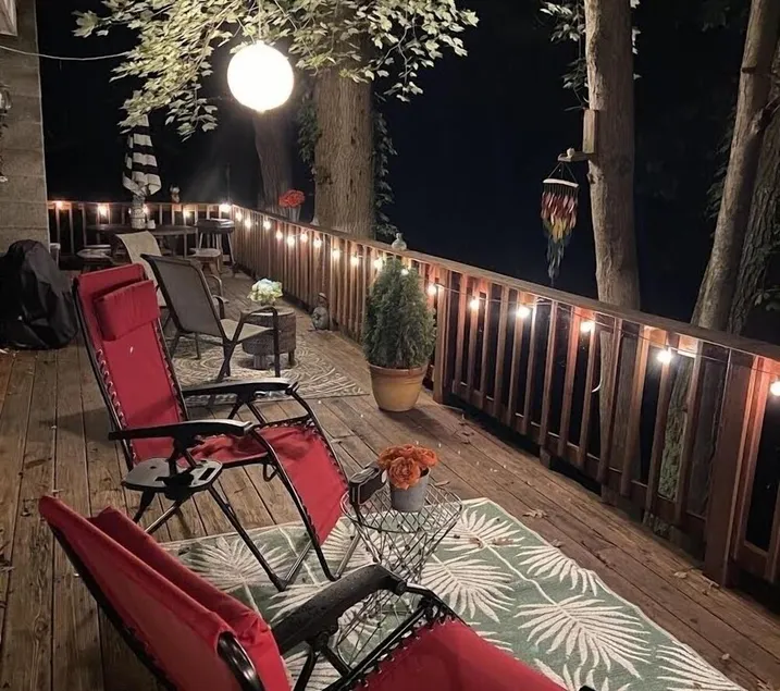 Creekside Getaway in The Trees - Image 1