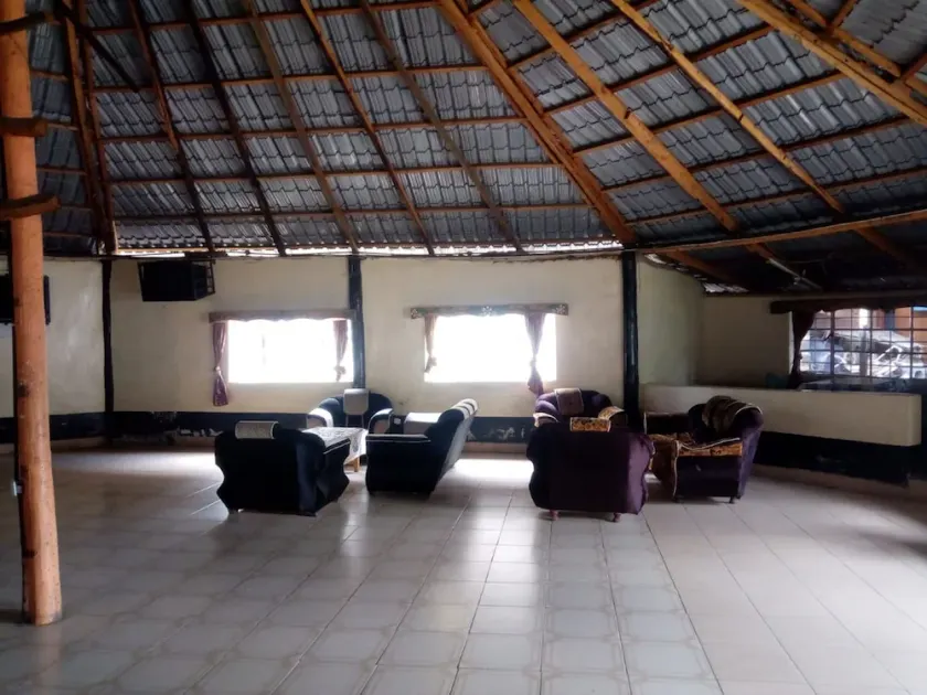 Queens Village Hotel - Image 1