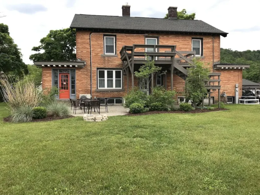 In the heart of town;Upscale Historical Home;Walk to Lake Superior&Boat Cruises! - Image 1