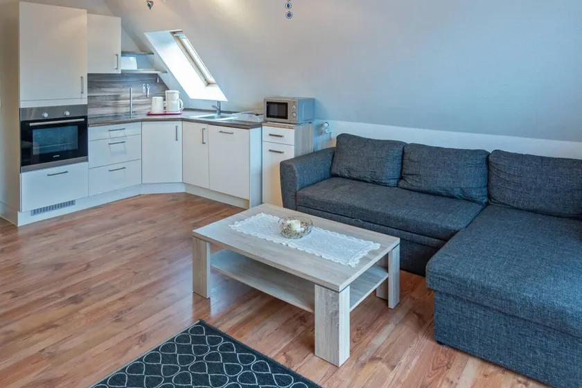 Cozy upper apartment Regina with a beautiful view - Image 1