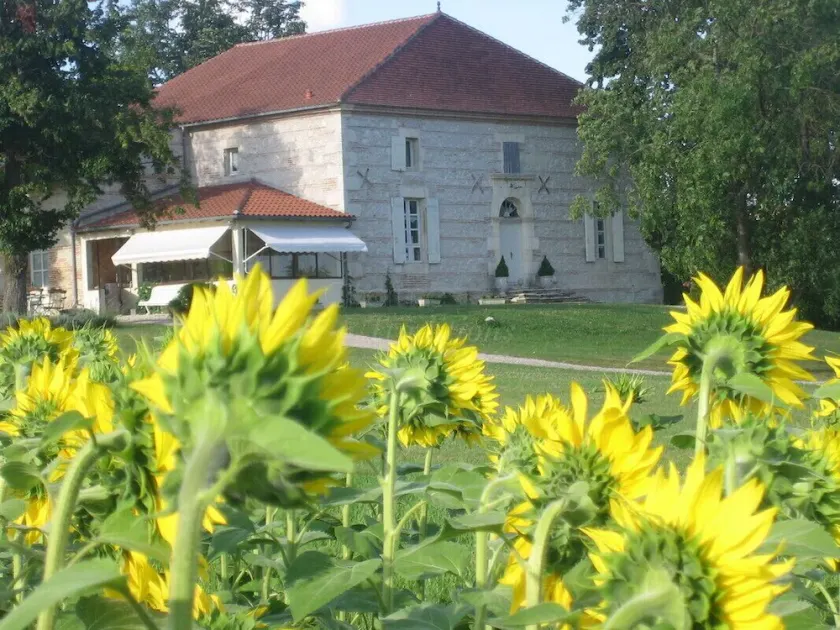 Le clos du Mûrier, charming bed and breakfast - Image 1
