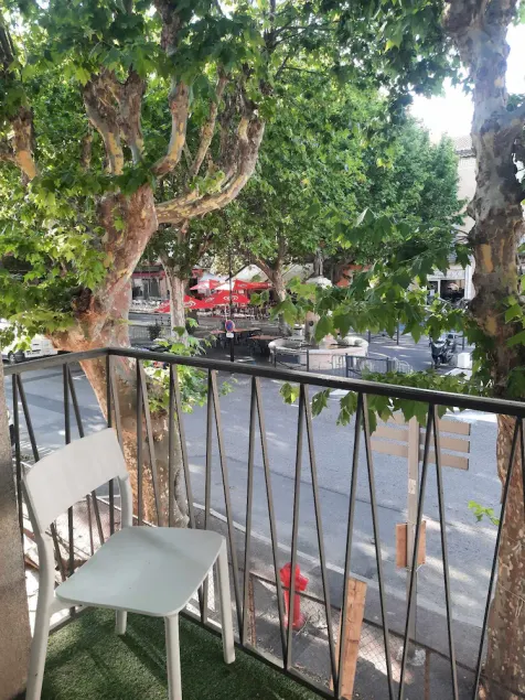 Appart' Hôtel tout confort avec balcon - Image 1