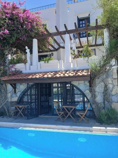 Villa Leila Private Pool - Image 1