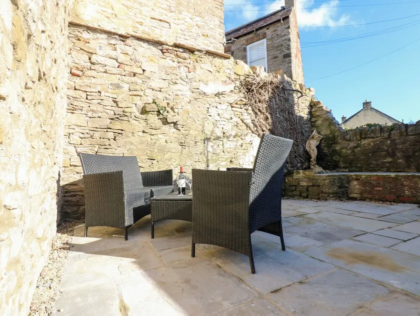Ivy Cottage - Image 1