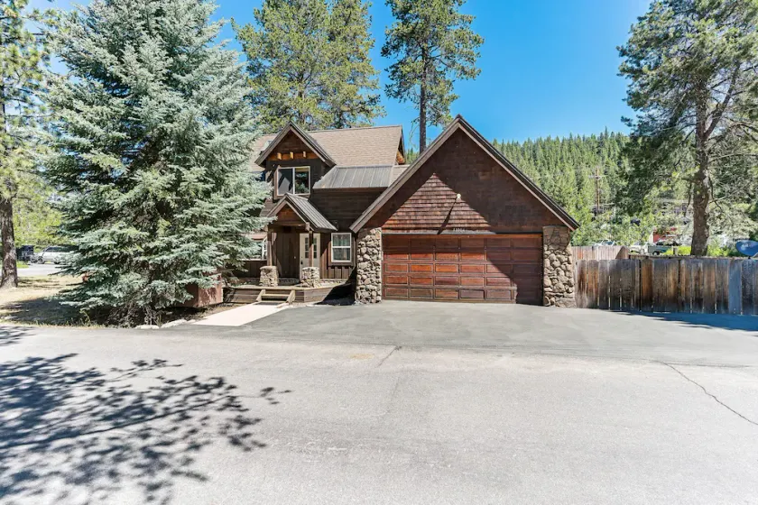 Heart of Truckee - Pet Friendly, Gå til købmand og butikker! - Image 1