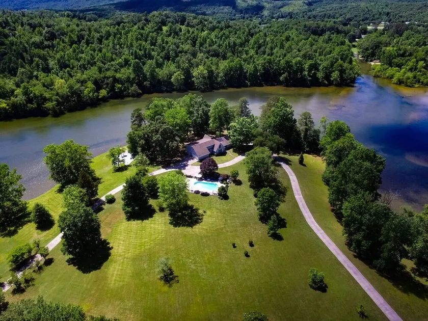 New Hot Tub! Relaxing Lakefront retreat with pool!  - Image 1