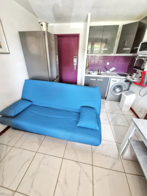Homerez - Flat in Gruissan, shared pool - Image 1
