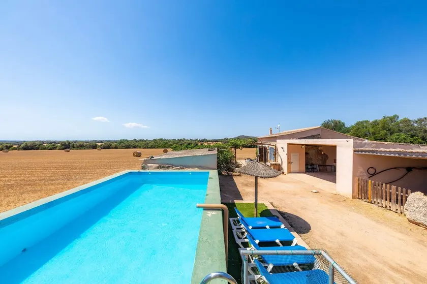 Charming finca Son Julia with pool near Porreres - Image 1