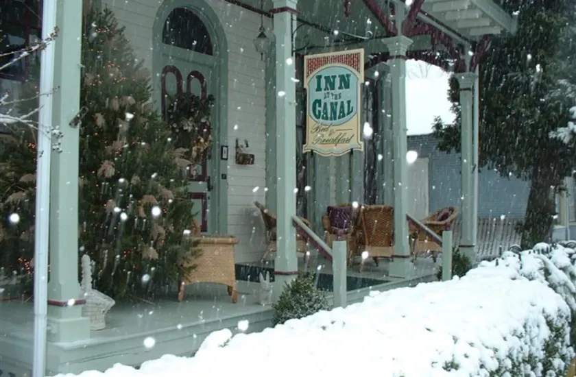 Inn At The Canal Bed & Breakfast - Image 1