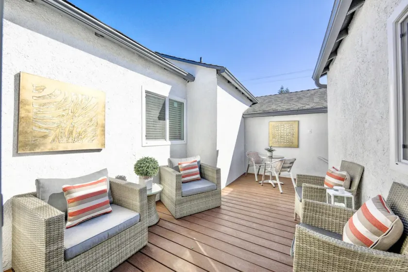 Modern clean relaxing gateway! Close to all LA fun! - Image 1