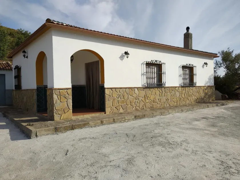 LANDLIGT HUS PUERTO HERRADOR NÄR KAMINITO DEL REY - Image 1