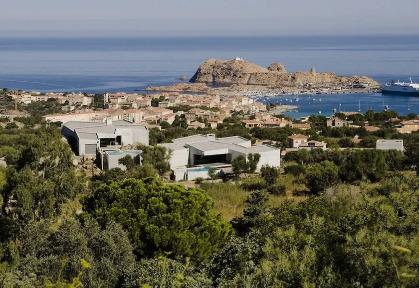 Magnificent architect's house with sea view, swimming pool (heated) , Balagne - Image 1