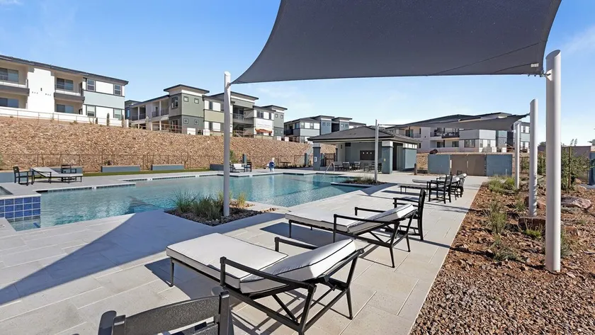 Landing Apartments Tucson near La Cholla Professional Park - Image 1