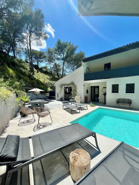 New! Designer \"Alpilles\" home - Image 1