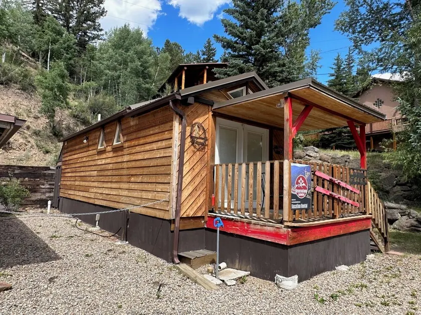 Little Deuce Coupe Cabin - Image 1