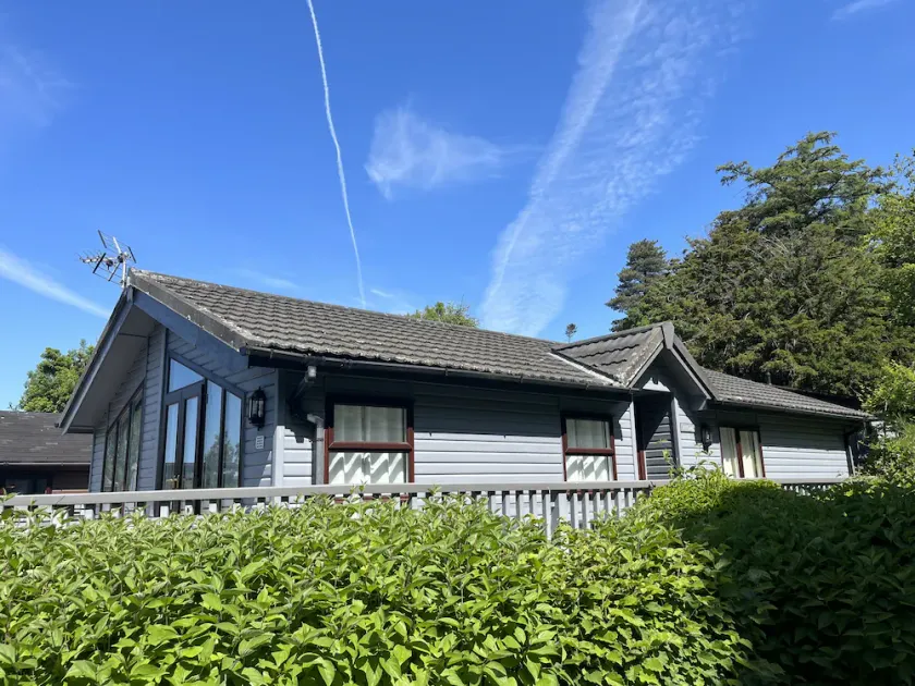 Holiday lodge with stunning views near the shore of Bassenthwaite Lake - Image 1