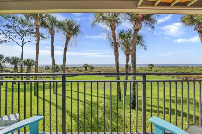 Direct Ocean Front First Floor 1BR/1Bath Condo - Image 1