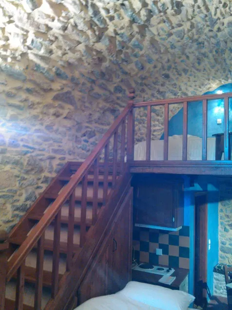 Traditional houses - Image 1