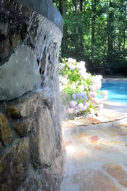 Almost Heaven - Grill, 2 King Beds, Wifi, Deck, Pool Access, Hiking, Wood Stove, Family Friendly - Image 1