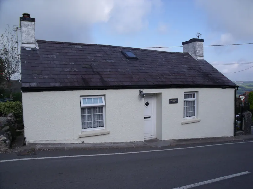 COZY COTTAGE MED REAL BRAND OG FANTASTISK VISNING I CARMARTHENSHIRE, WALE - Image 1