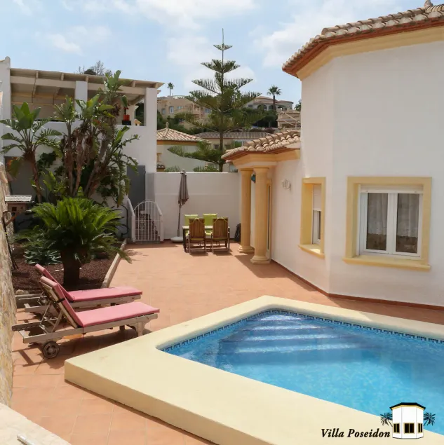 Moderne, propre villa avec vue imprenable sur la mer, piscine privée, WIFI, climatisation - Image 1