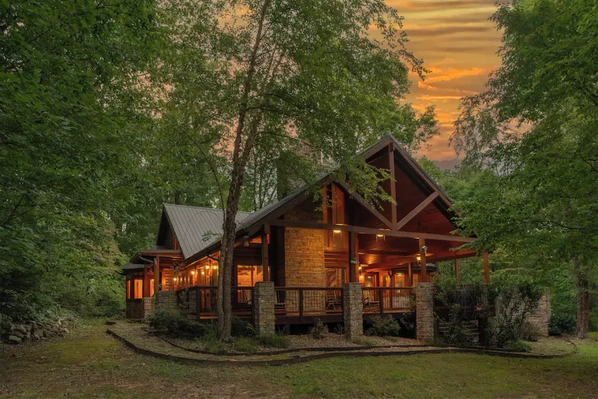 Now and Forever Cabin with Pool Table - Image 1