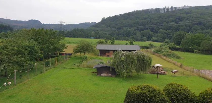 Oma Lina Haus - 4 SZ 2 Bäder großer Garten und Infrarot-Sauna - Image 1