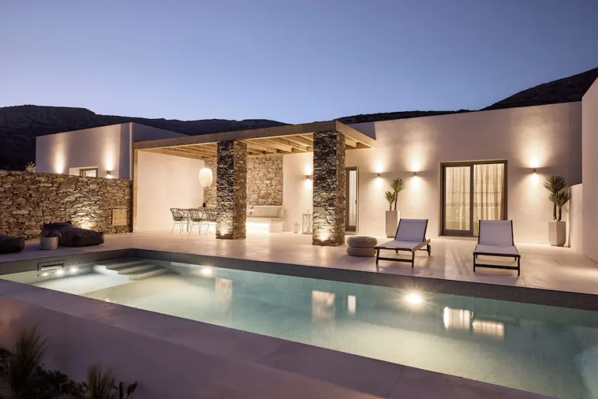 Thea Luxury Villas Ios - Image 1