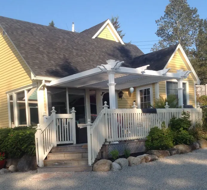 Oceanside Retreat Hubbards Neuschottland - Image 1