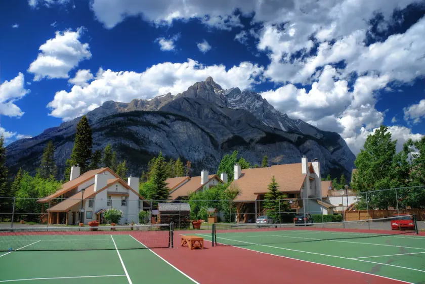 Rustic & Cozy Banff Getaway | Access 2 hot tubs! - Image 1
