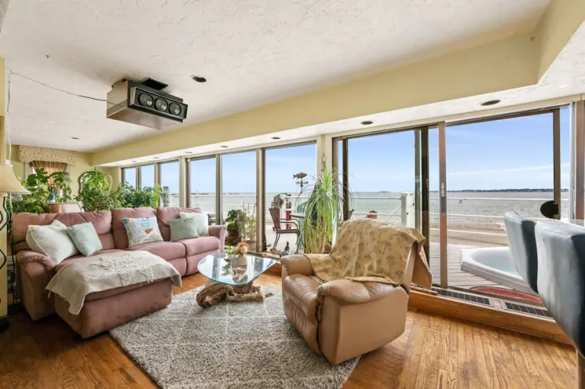 Apartamento vacacional con barbacoa y jardín | Vistas al mar | Ideal para trabajar remoto - Image 1