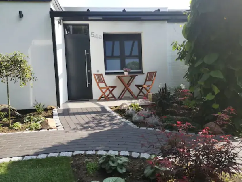 Bungalow at the city forest, 24h check-in - Image 1