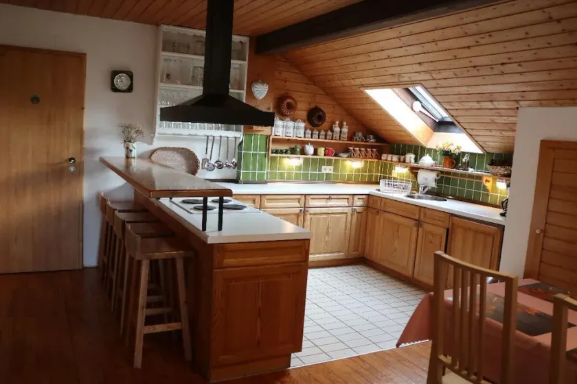 Vacation apartment (100 sqm) in the attic - Image 1