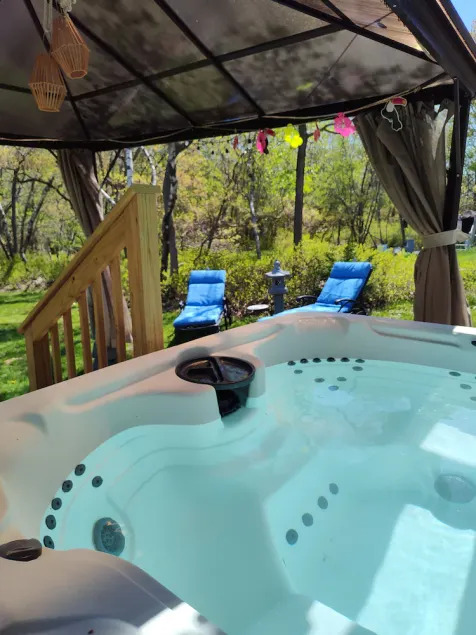 Beautiful Getaway in the Heart of the Poconos,  Pool & HotTub, Game room , Ski  - Image 1