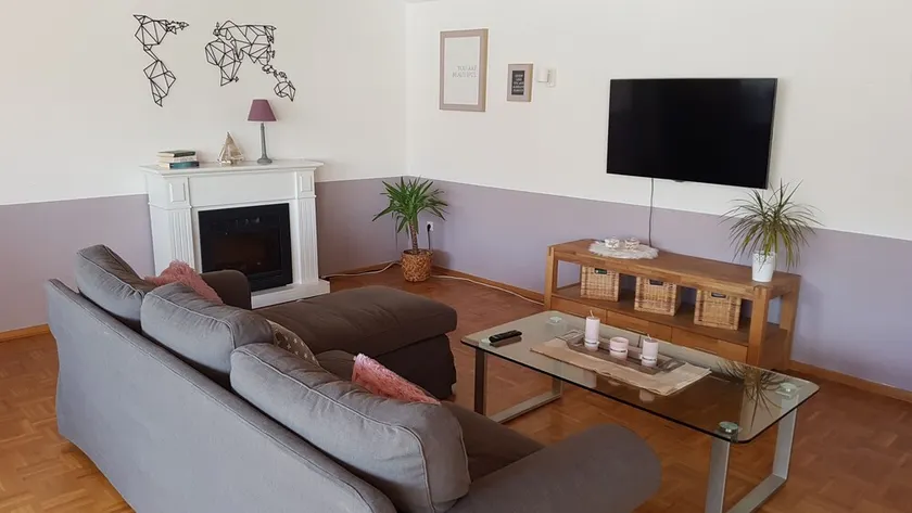 Ambiente de apartamento na bela Sauerland perto de Sorpesee - Image 1