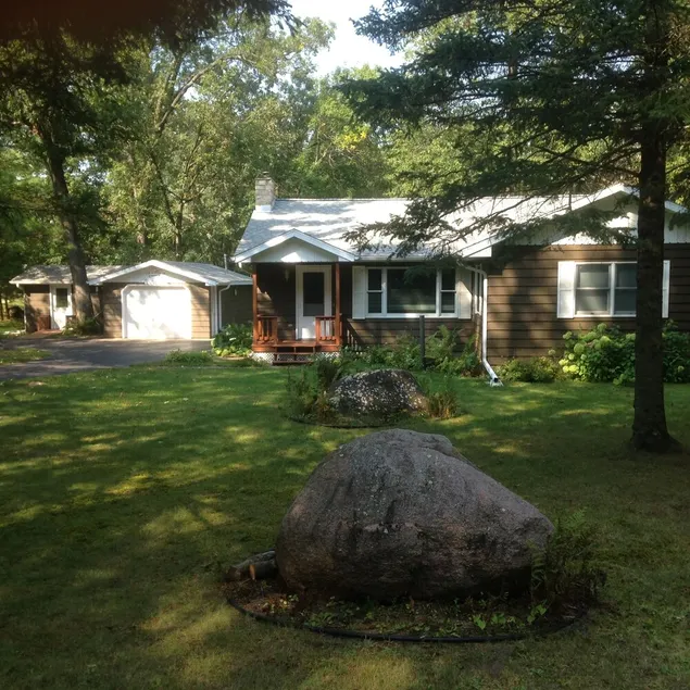Lovely Cottage on Trout Stream - Image 1