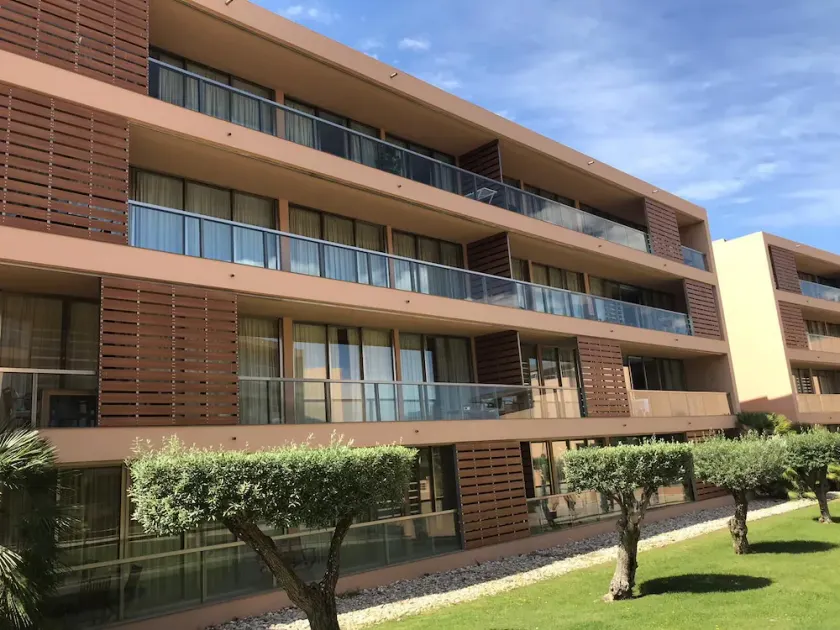Salgados Apartment - Image 1