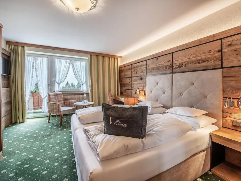 Double room Alpenblick (breakfast up to 6 nights) - Naturhotel Alpenblick - Image 1