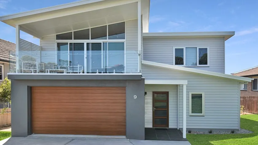 9 Scenic Drive - Ocean front - Image 1