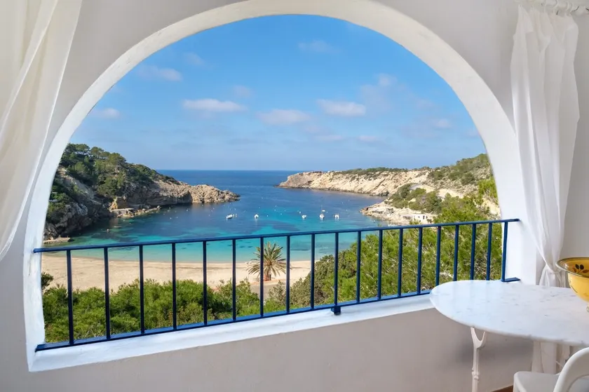 Casa de vacaciones aire acondicionado vistas al mar a 100m de la playa de Cala Vadella Wi-Fi Parking - Image 1
