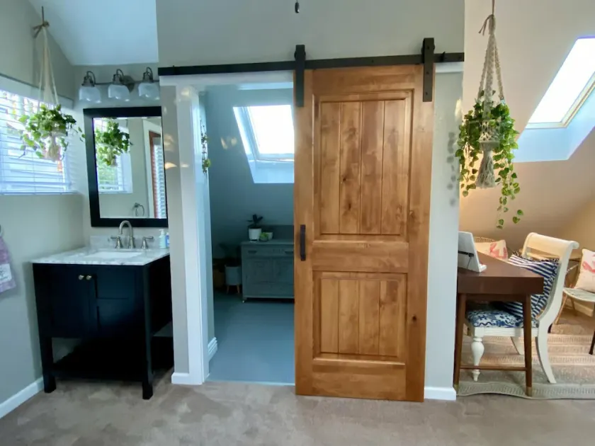 Stylish Seaside Cottage - Walking to Beach - Image 1