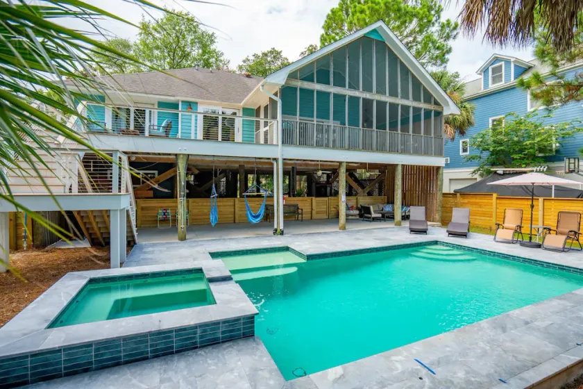 Private Pool, Great Porches, Easy Walk to Beach, Pets friendly -Sunset Point - Image 1