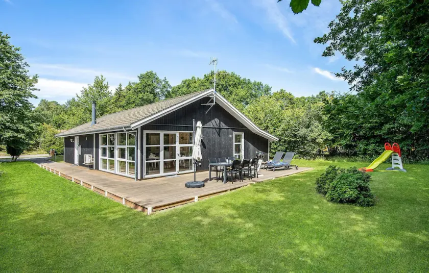 Beautiful Home In Rønne With Wifi - Image 1
