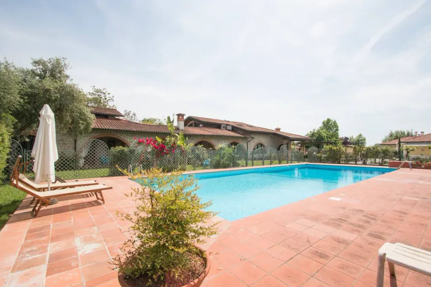 Luxury Tuscan House - Image 1