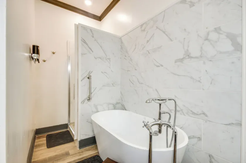 Modern Greenwood Studio < 1 Mi to Downtown! - Image 1
