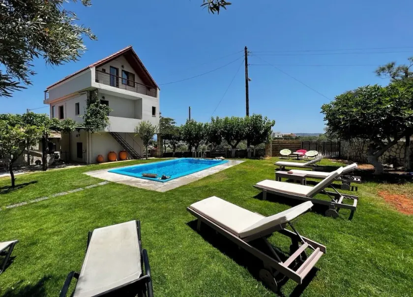 Walking distance to beach, tavern, grocery ★ Seaview ★ Private Pool - Image 1