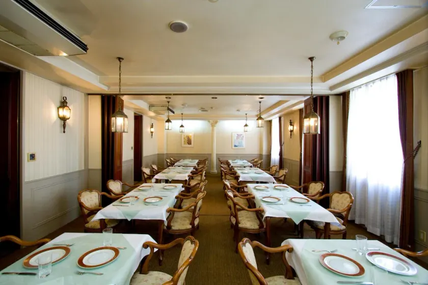 Shinseto Station Hotel - Image 1