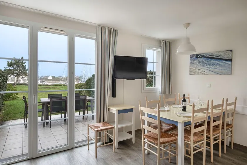 Face à la marina, belle maison pour 6, piscine - Image 1